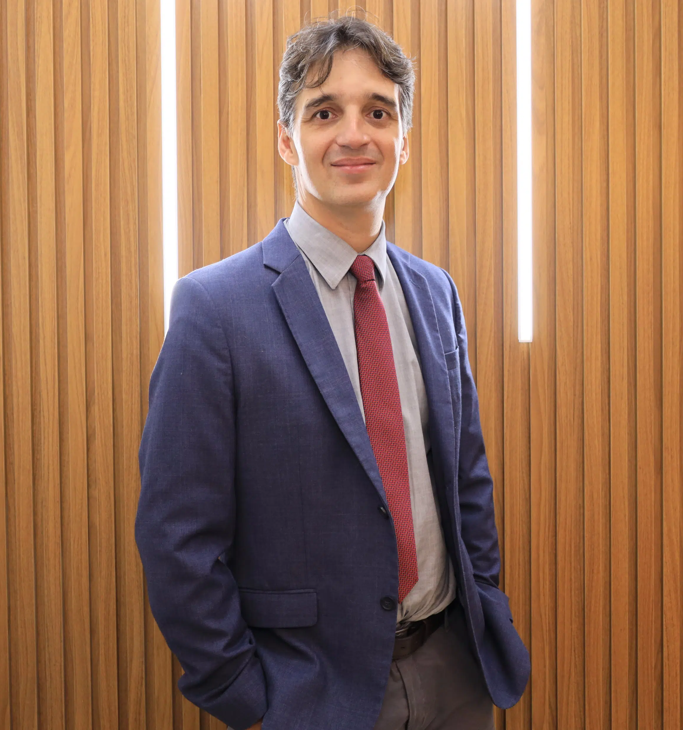 Dr. Márcio Costa